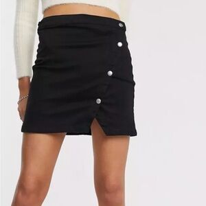 NWT We The Free Size 8 Black Skirt